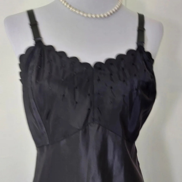 Vintage Black Barbizon Candie Tafredda Scalloped Edges Sexy Unique Slip Dress - Picture 10 of 16